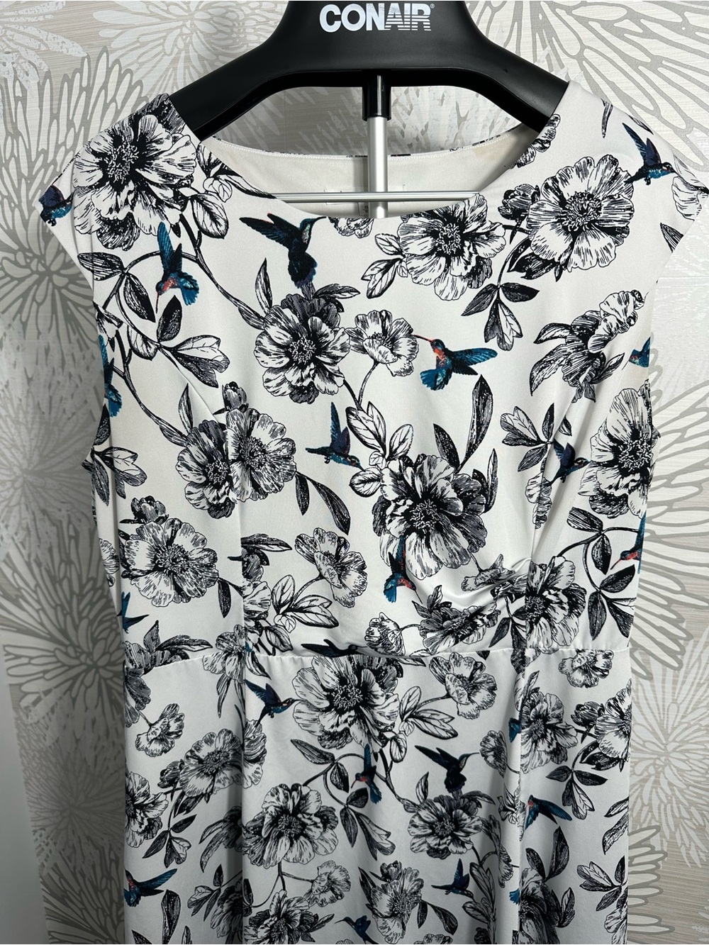 Cleo Floral Dress - Picture 2 of 6